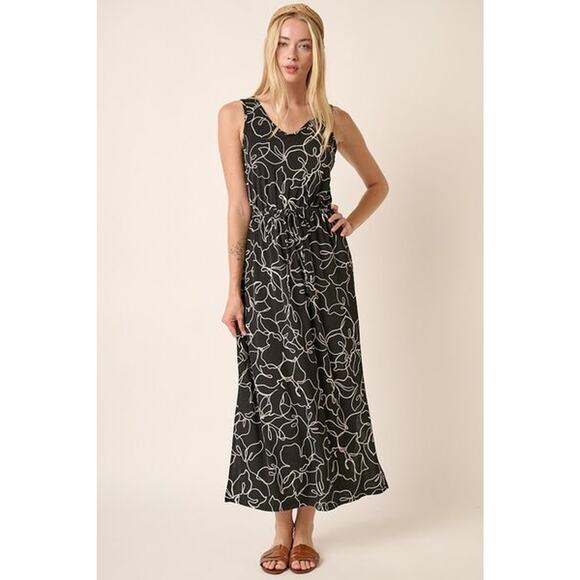 Mittoshop Side Slit Flower Print V-Neck Side Slit Sleeveless Maxi Dress | Black - Picture 5 of 7